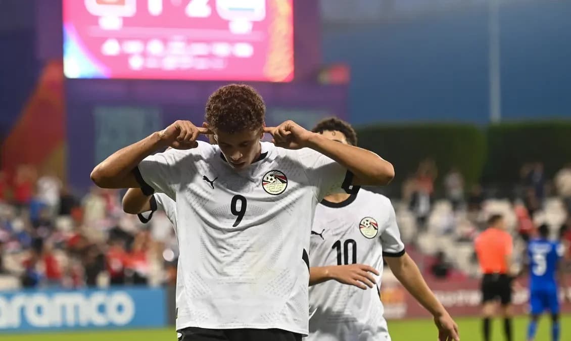 منتخب مصر يمنح حمزة عبد الكريم القميص رقم 9 في كأس العالم